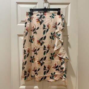 NWT Ted Baker floral skirt, side ruffle, elastic waist in back size Small (Med)